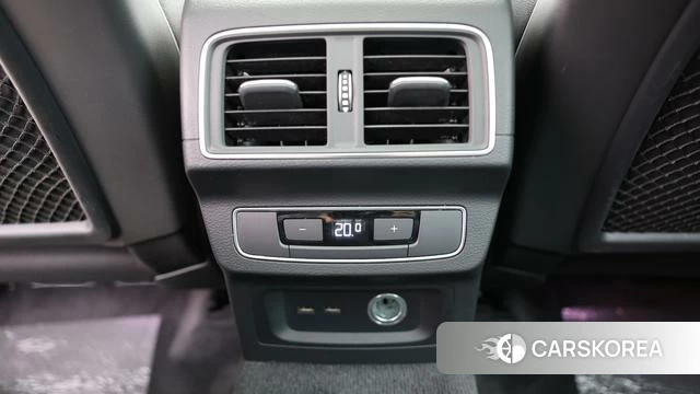 Audi Q5L id 4359083 из Китая 16