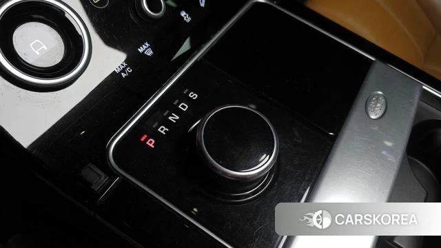 Land Rover Range Rover Velar id 3911845 из Кореи 19