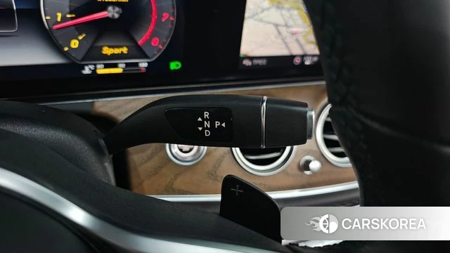 Mercedes-Benz E-Class W213 id 4717574 из Кореи 32