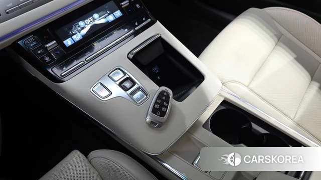 Hyundai The New Grandeur IG id 4396284 из Кореи 33