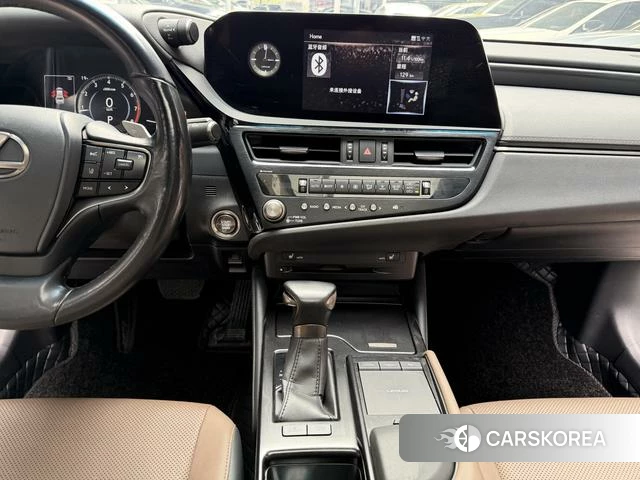 Lexus ES id 4279146 из Китая 31