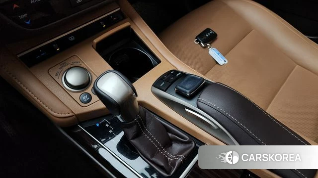 Lexus New ES300h id 4251399 из Кореи 36