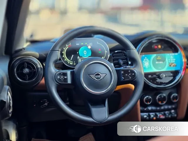 Mini Cooper S id 3629708 из Кореи 19