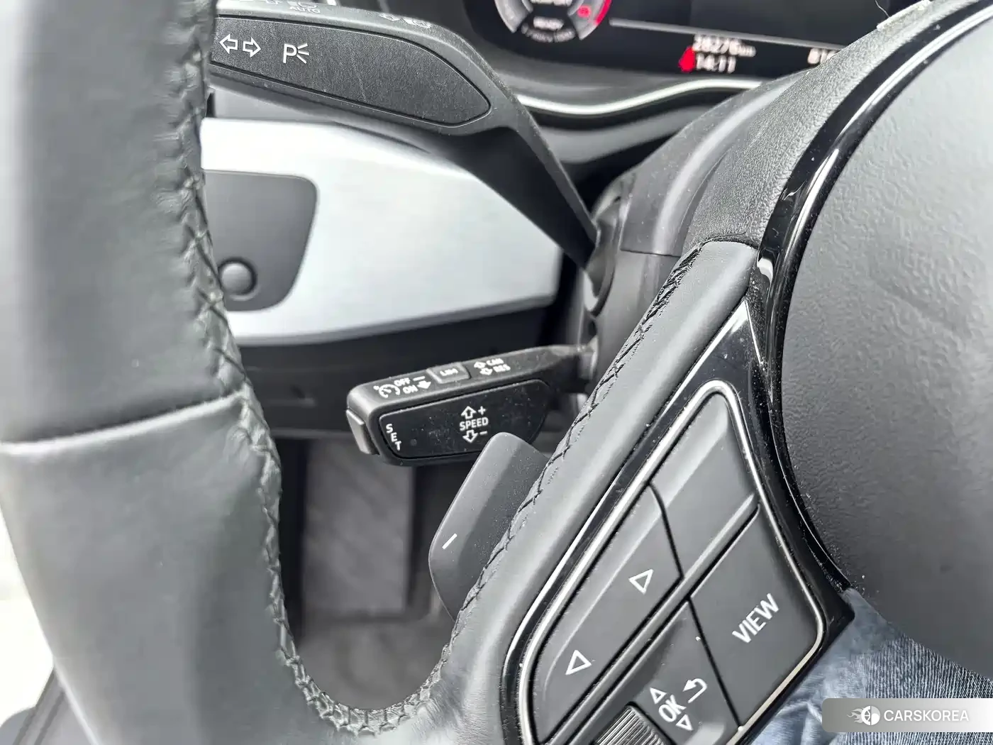Audi A4L id 4583892 из Китая 17