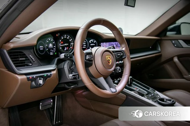 Porsche 911(992) id 4493980 из Кореи 10