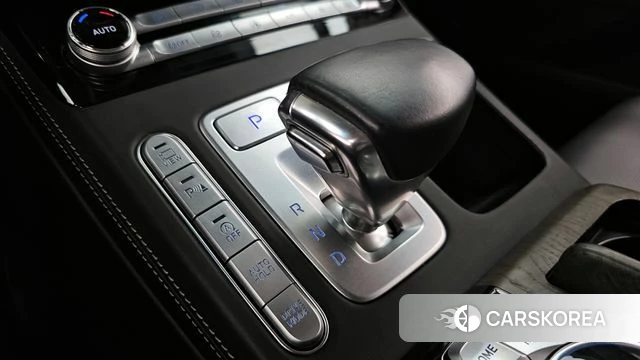 Genesis G90 id 4294464 из Кореи 37