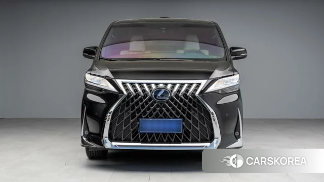 Lexus LM id 4272572 из Китая 21
