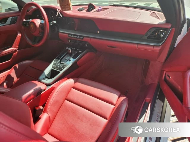 Porsche 911(992) id 4382606 из Кореи 17