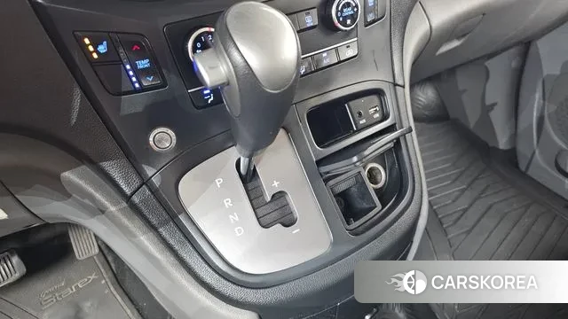 Hyundai The New Grand Starex id 3055384 из Кореи 19