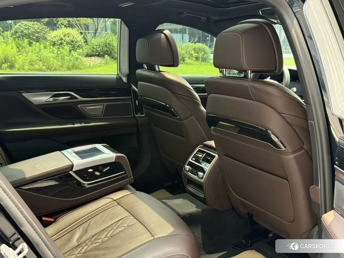 BMW 7 series id 4512605 из Китая 18