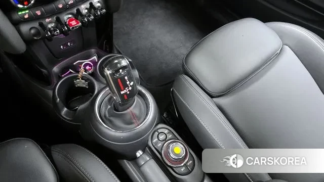 Mini Cooper S id 3302426 из Кореи 19