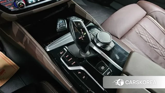 BMW 5 Series (G30) id 3341984 из Кореи 19