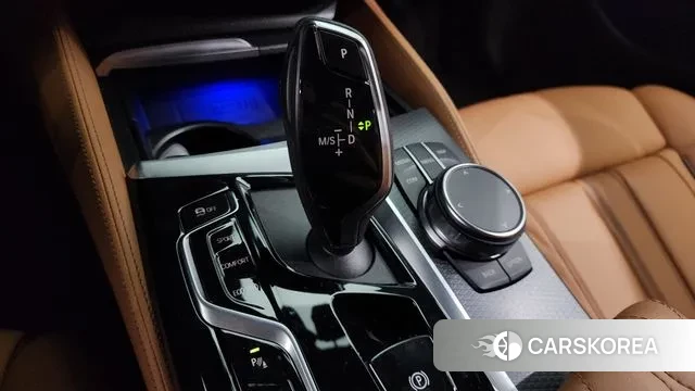 BMW 5 Series (G30) id 3273146 из Кореи 19