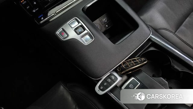 Hyundai The New Grandeur IG id 4245608 из Кореи 31