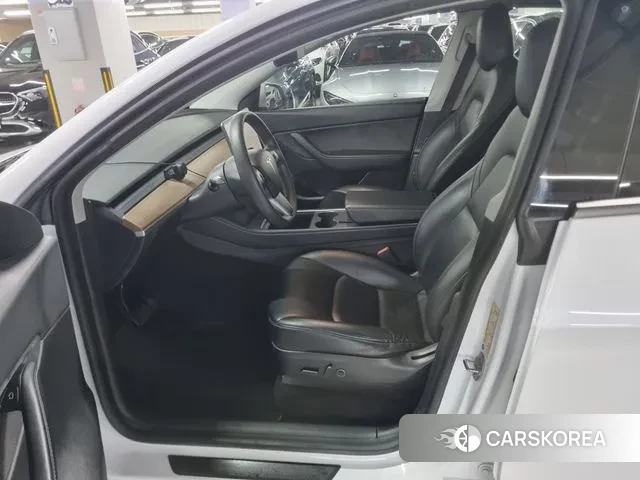 Tesla Model Y id 3463717 из Кореи 19