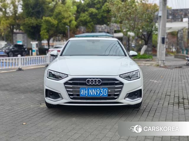 Audi A4L id 4241230 из Китая 9
