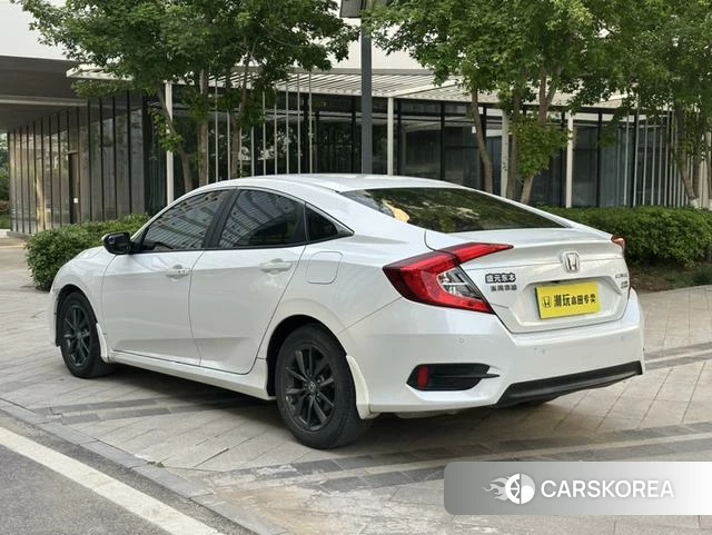 Honda Civic id 4264003 из Китая 9