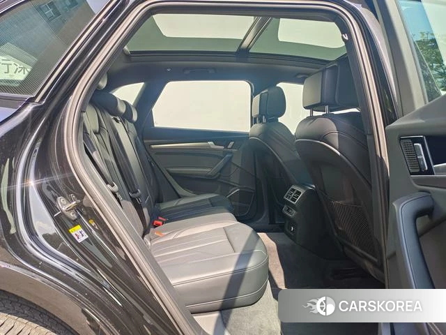 Audi Q5L id 4274409 из Китая 21