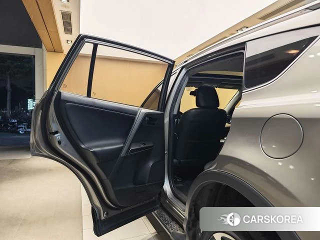 Toyota RAV4 Rongfang id 4220617 из Китая 32