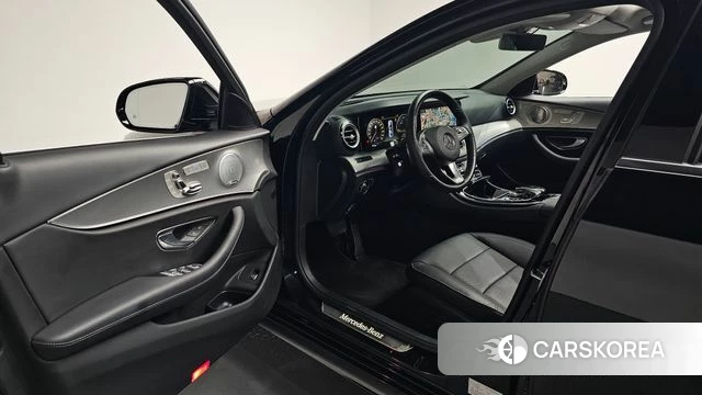 Mercedes-Benz E-Class W213 id 4658434 из Кореи 35