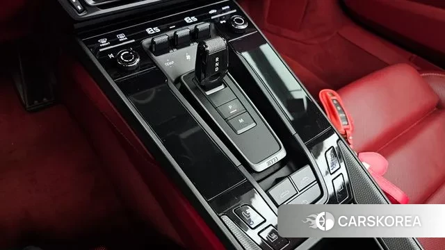 Porsche 911(992) id 3280432 из Кореи 19