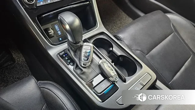 Hyundai Grandeur IG id 3018675 из Кореи 19