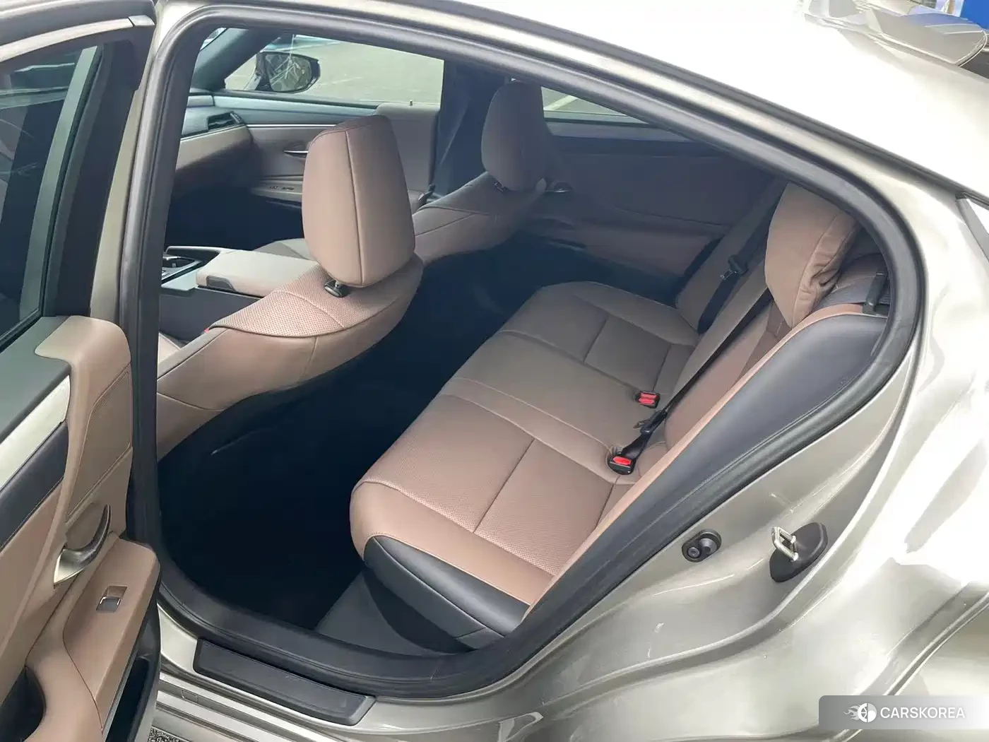 Lexus ES id 4649225 из Китая 11