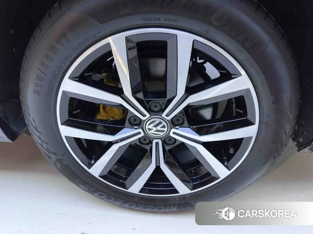 Volkswagen Magotan id 4393375 из Китая 19