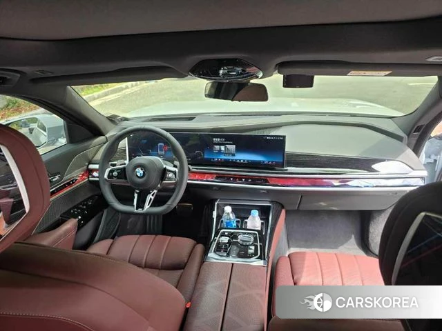 BMW 7 Series (G70) id 3876478 из Кореи 9