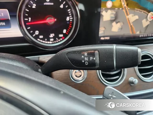 Mercedes-Benz E-Class W213 id 3761251 из Кореи 19