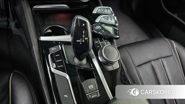 BMW 5 Series (G30) id 3924831 из Кореи 19