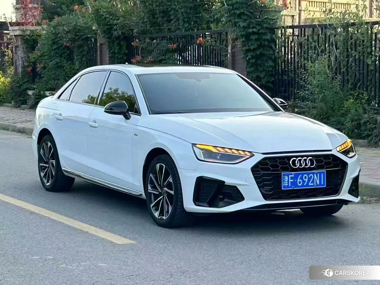 Audi A4L id 4514007 из Китая 9