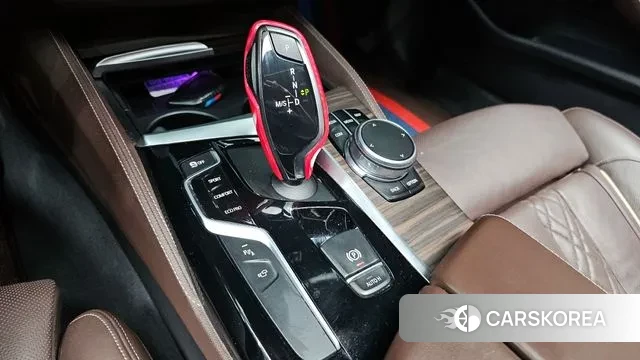 BMW 5 Series (G30) id 3259625 из Кореи 19