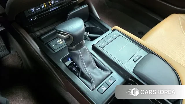 Lexus ES300h 7th generation id 3753999 из Кореи 19