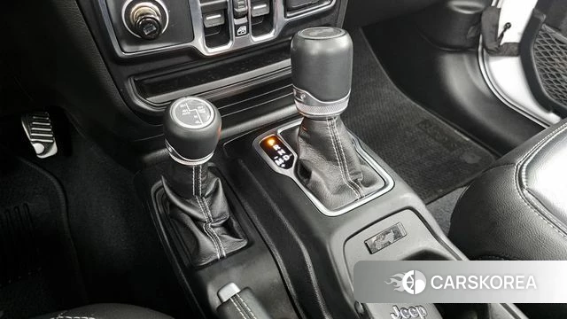 Jeep Wrangler (JL) id 4196017 из Кореи 30