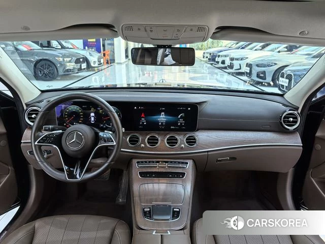 Mercedes-Benz E-class id 3944922 из Китая 14