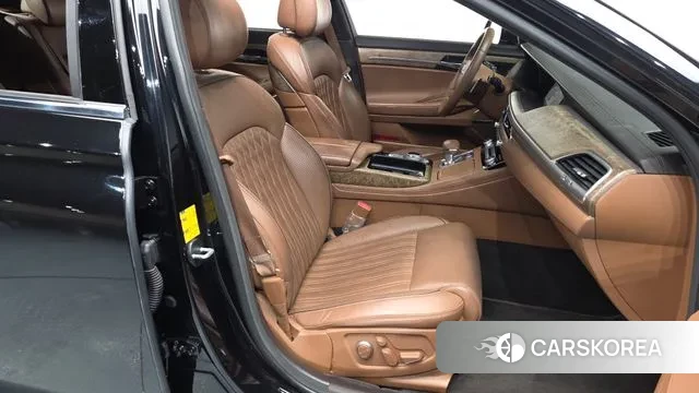 Genesis G90 id 3449138 из Кореи 19