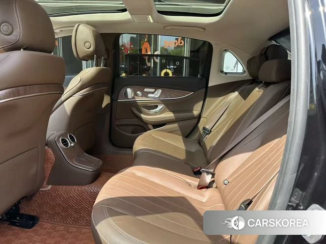 Mercedes-Benz E-class id 4277500 из Китая 12