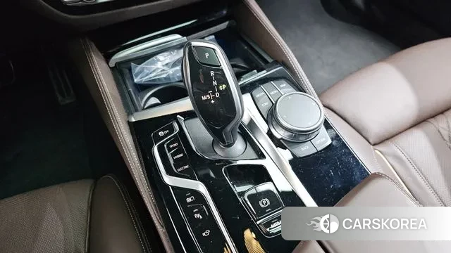 BMW 5 Series (G30) id 3468329 из Кореи 19