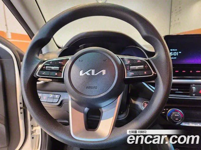 Kia Come New K3 id 2746960 из Кореи 19