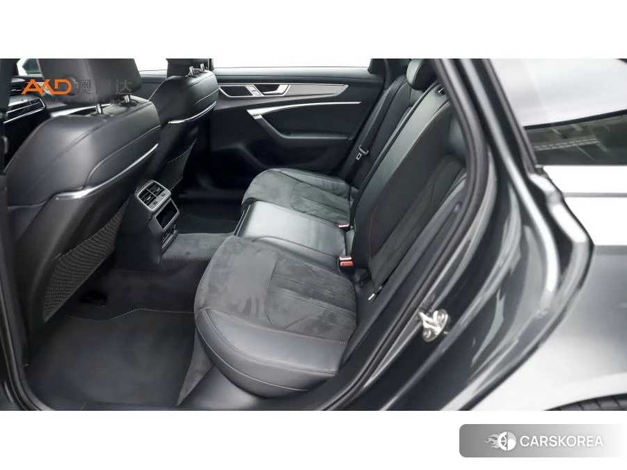 Audi A6L id 4479499 из Китая 9