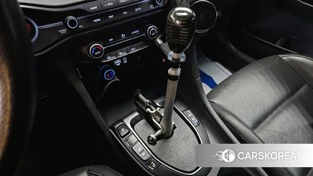 Hyundai Veloster (JS) id 3541542 из Кореи 19