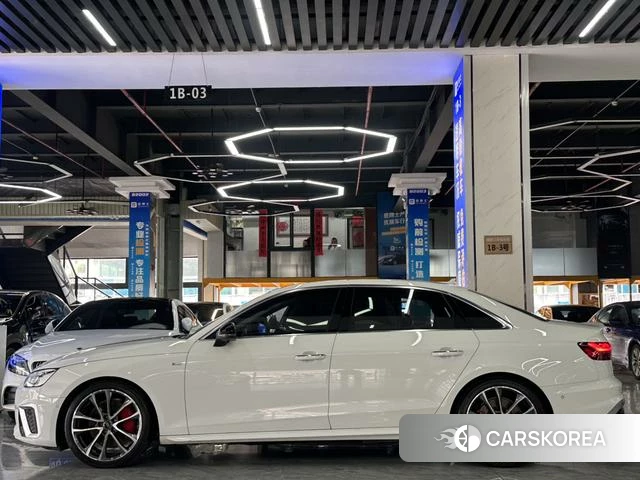 Audi A4L id 4277386 из Китая 15