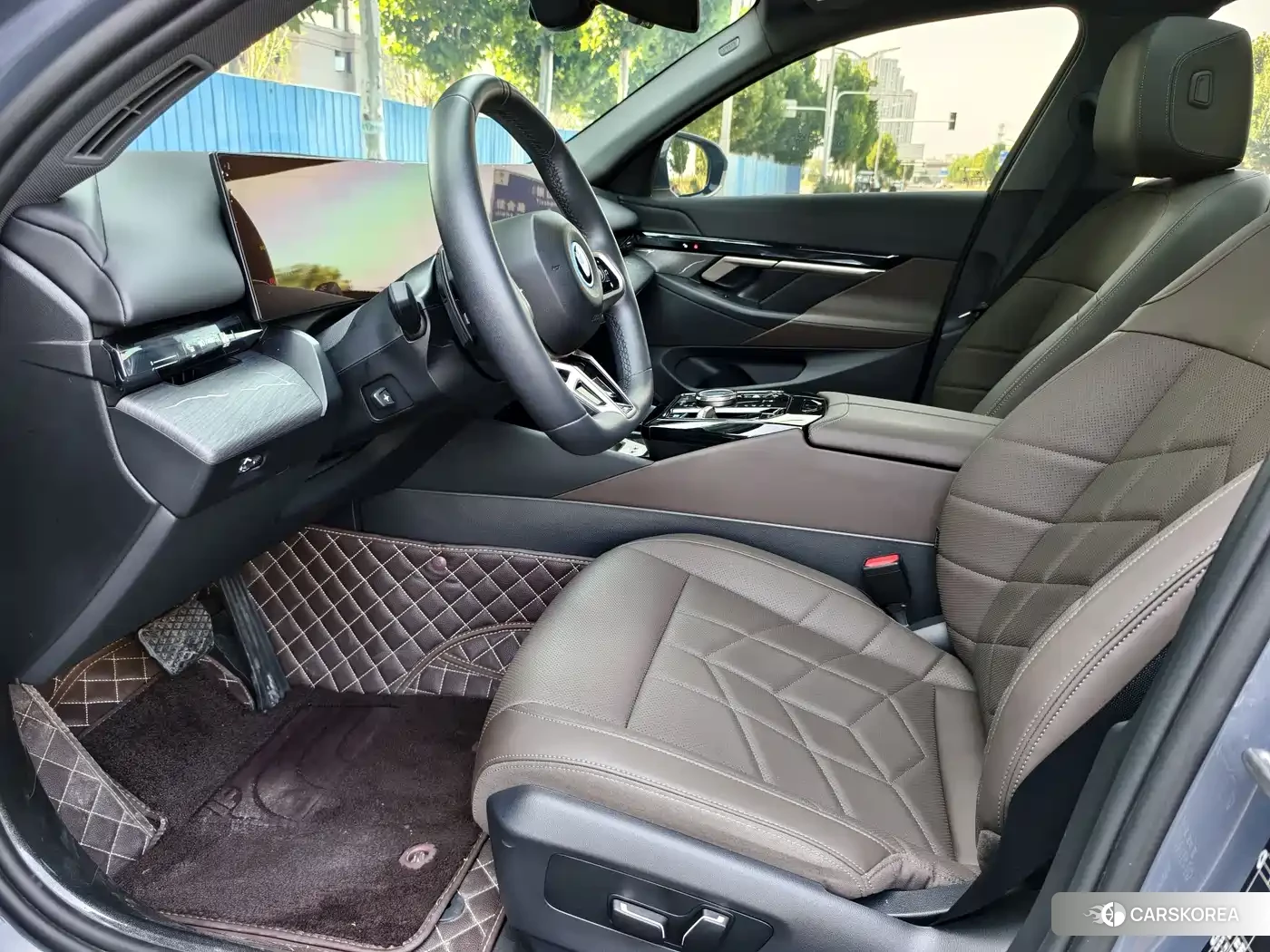 BMW i5 id 4570696 из Китая 9