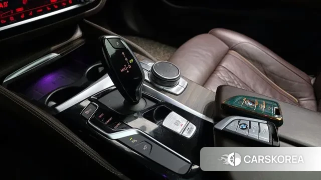 BMW 5 Series (G30) id 3413429 из Кореи 19