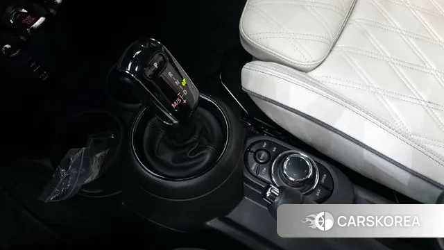 Mini Cooper S id 3053592 из Кореи 19