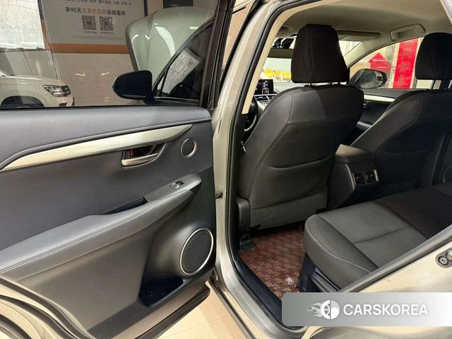 Lexus NX id 4274196 из Китая 21