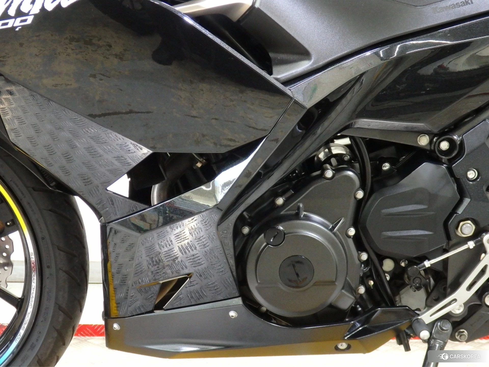 Kawasaki Ninja 400-2 id 3950410 из Японии 30