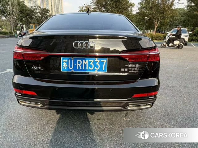 Audi A6L id 4265282 из Китая 9