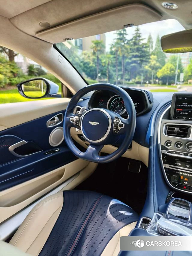 Aston Martin DB11 id 4238624 из Китая 24